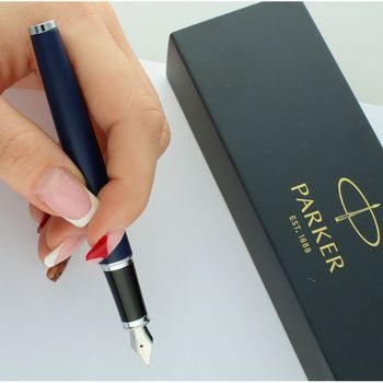 Parker IM Blue CT 1931647 – eleganckie, granatowe pióro wieczne z chromowanymi wykończeniami. W zestawie z pudełkiem. Możliwość personalizacji grawerem.56.jpg